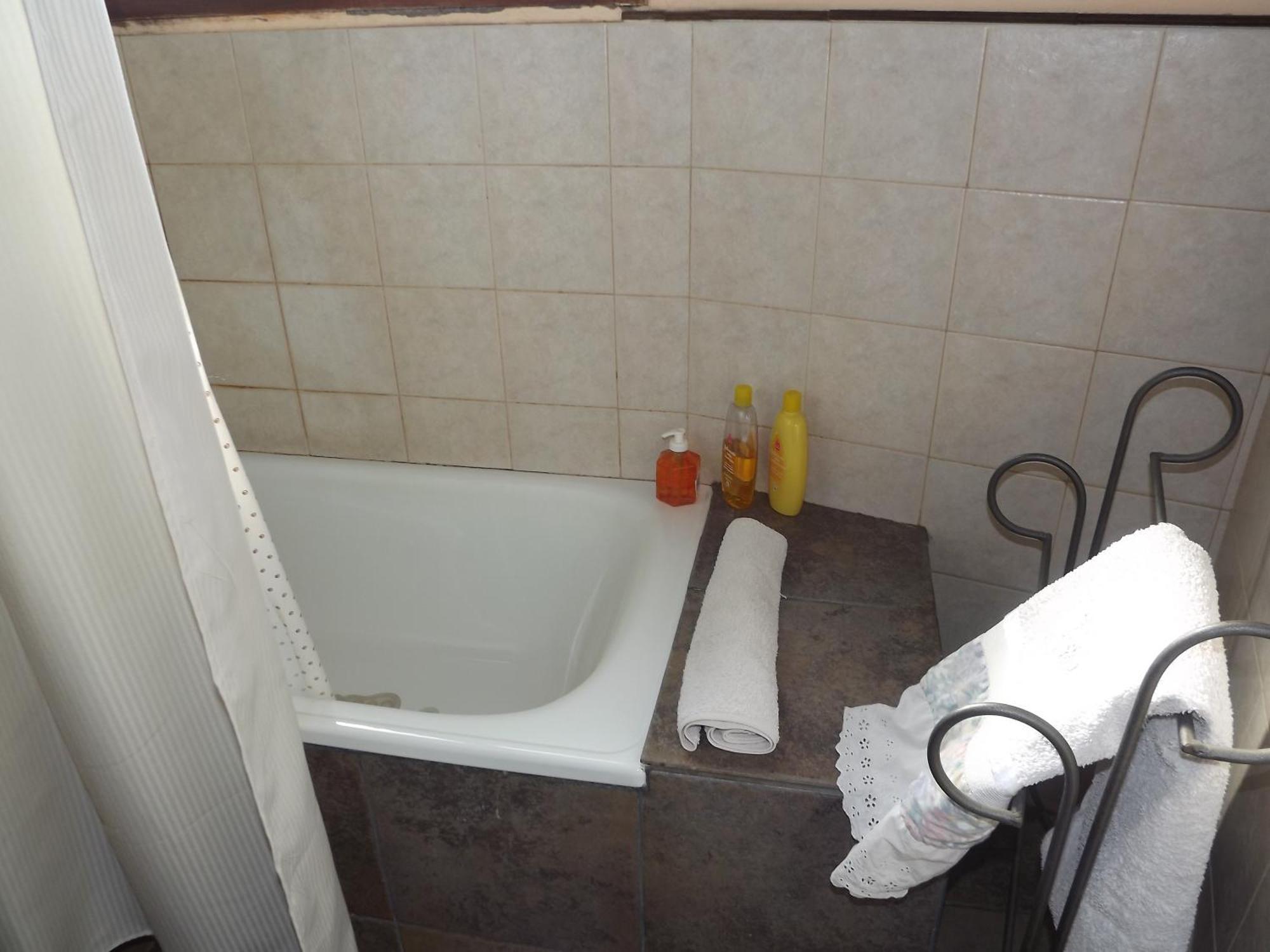 Kiritina´s House Homestay El Calafate Bagian luar foto